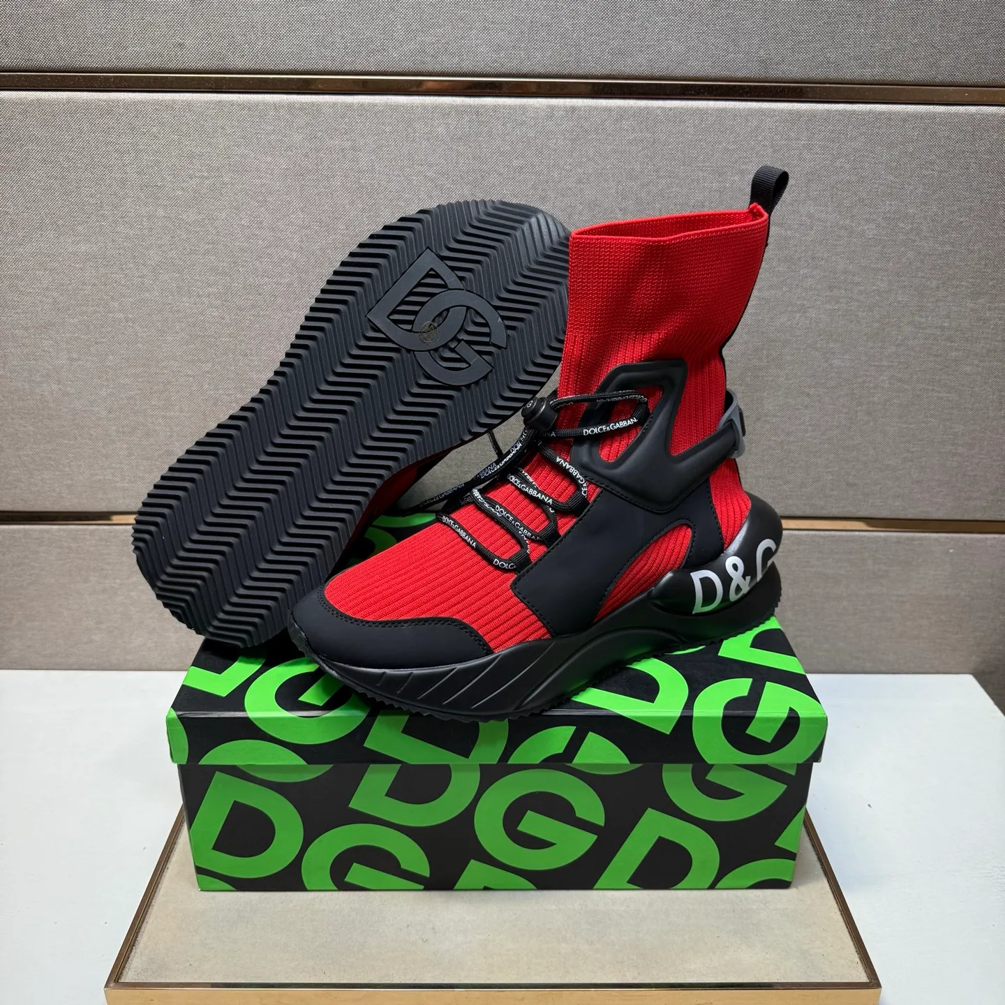 ⬛️Men's men's shoes💰p420【DG～】couple casual shoes 2025z cabinet sales simultaneously 🔶Size: 36-44 #️⃣ 🔷2 colors🔜The upper is made of multi-material splicing➕Mesh lining, comfortable and breathable, sole: original comfortable and wear-resistant outsole, ⚠️real thing📱photographed🎬real thing is better📢📢📢